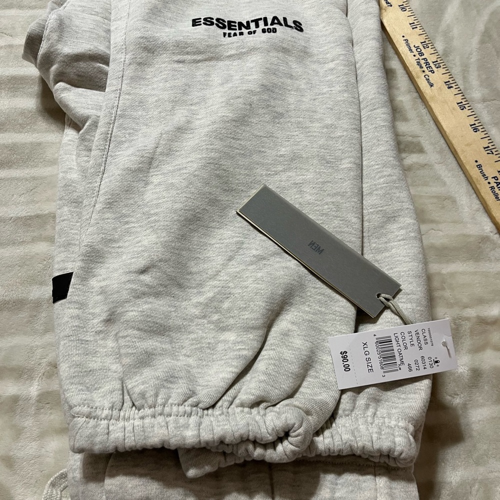 Essentials Heather Gray Sweatpants XL